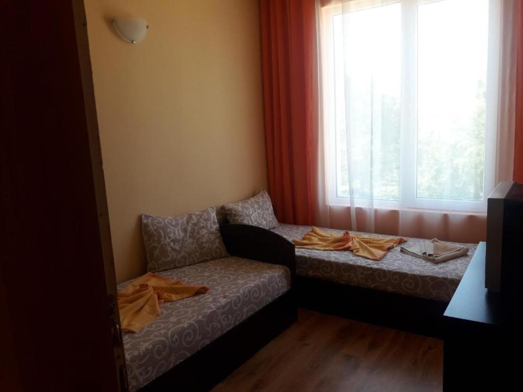 Denz Hotel Chernomorets Eksteriør billede