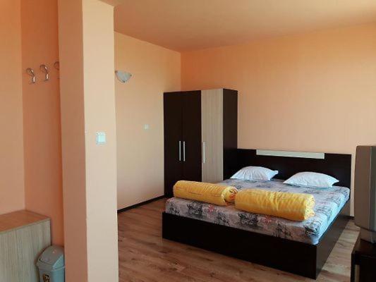 Denz Hotel Chernomorets Eksteriør billede