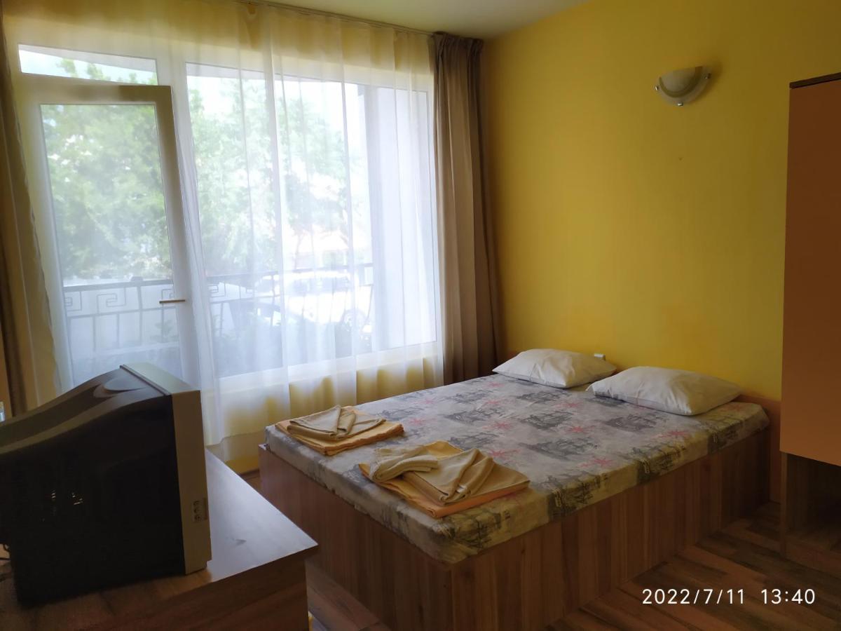 Denz Hotel Chernomorets Eksteriør billede